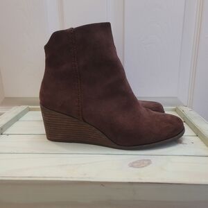 TOMS Joanna Wedge Bootie Women's Size 9 Brown Suede Side Zip Ankle Boots